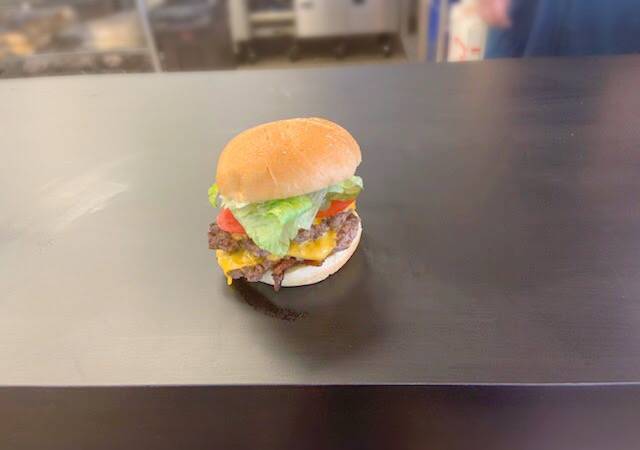 Brandon Burgers | restaurant | 1513 W Brandon Blvd, Brandon, FL 33511, USA | 8134092095 OR +1 813-409-2095