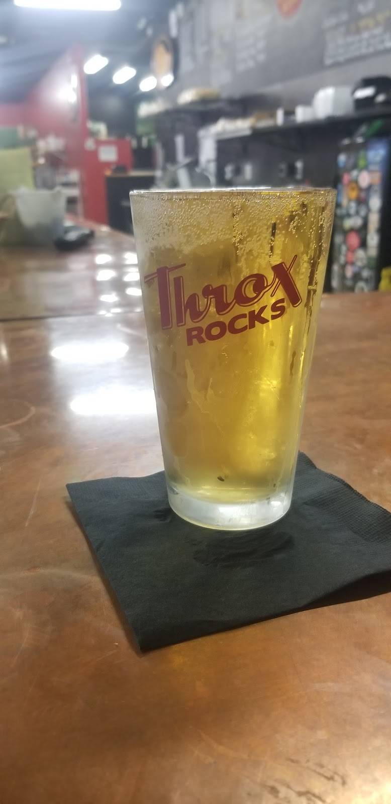 Throx Brew Market & Grille | restaurant | 1518 Martinsburg Pike Building A, Winchester, VA 22603, USA | 5407735824 OR +1 540-773-5824