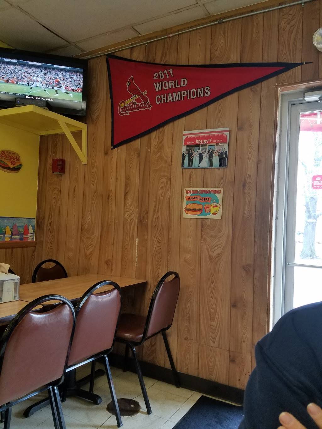 Drubys | restaurant | 520 W Main St, Shelbyville, IL 62565, USA | 2177745143 OR +1 217-774-5143