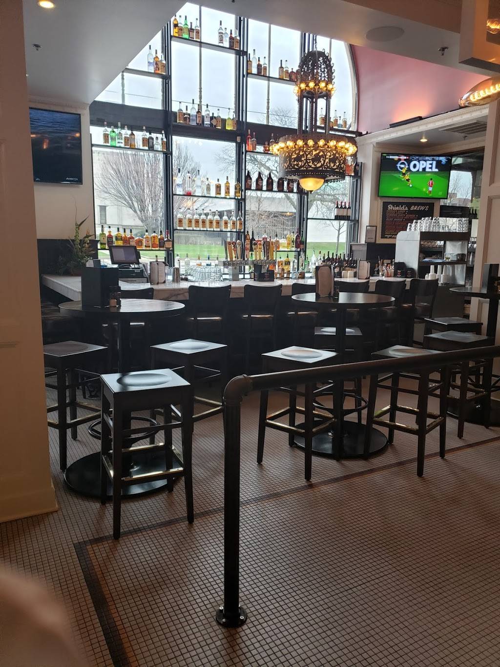 Shields Pizza | meal delivery | 5057 Woodward Ave, Detroit, MI 48202, USA | 3132626087 OR +1 313-262-6087