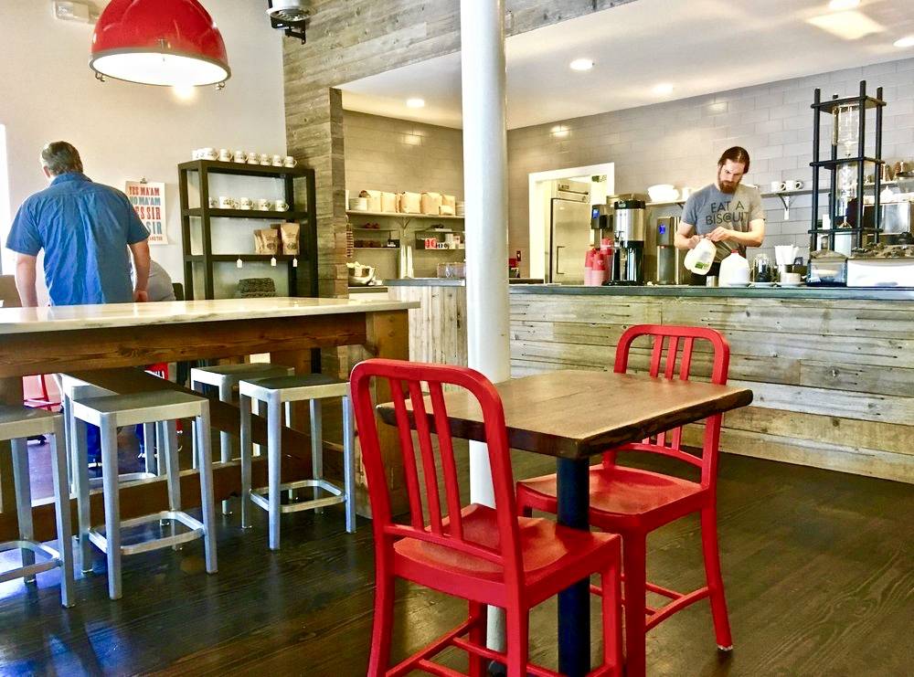 The Alabama Biscuit Co. | restaurant | 4133 White Oak Dr, Birmingham, AL 35243, USA | 2055782553 OR +1 205-578-2553