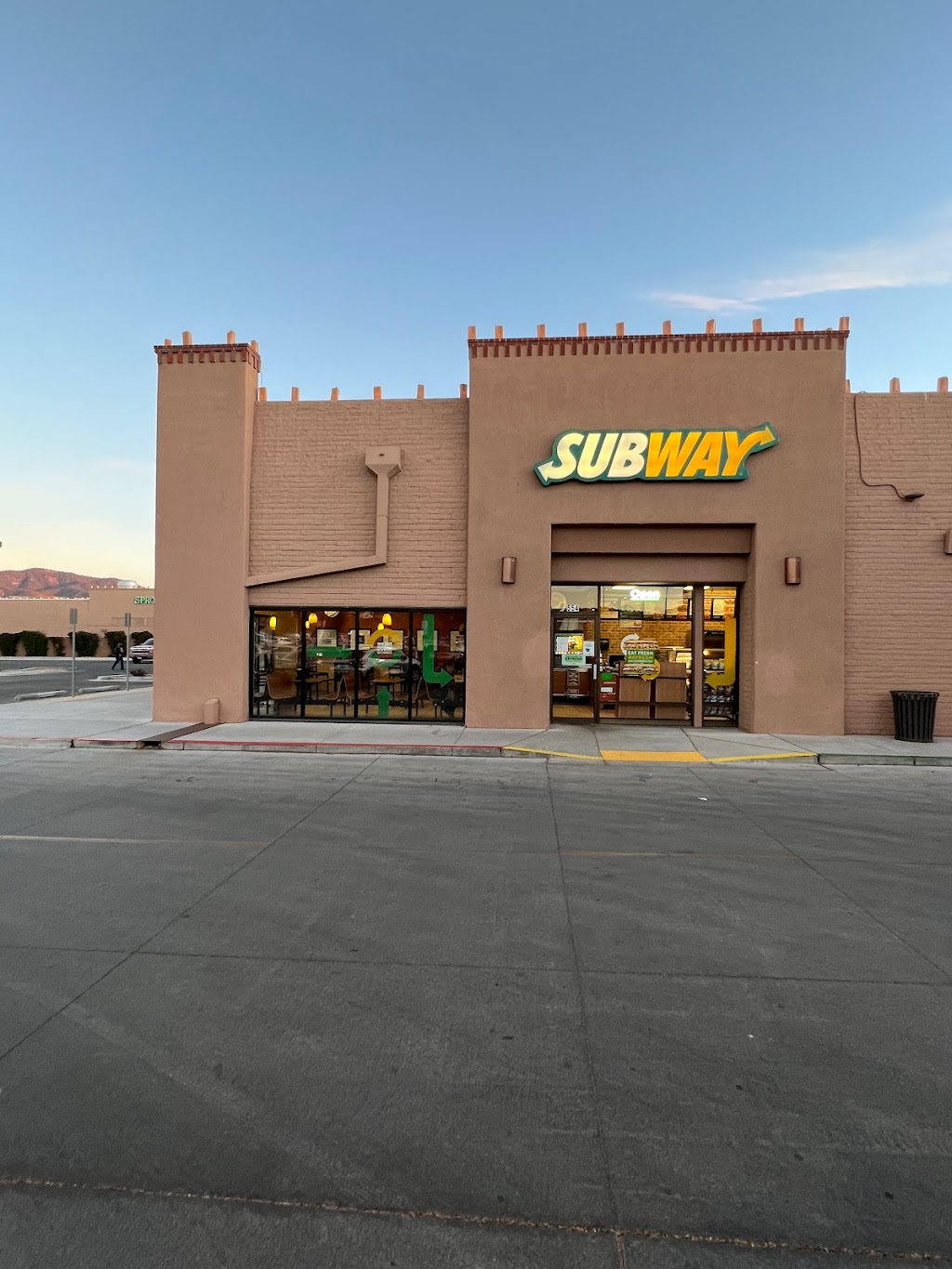 Subway | restaurant | 554 N Guadalupe St, Santa Fe, NM 87501, USA | 5059885082 OR +1 505-988-5082