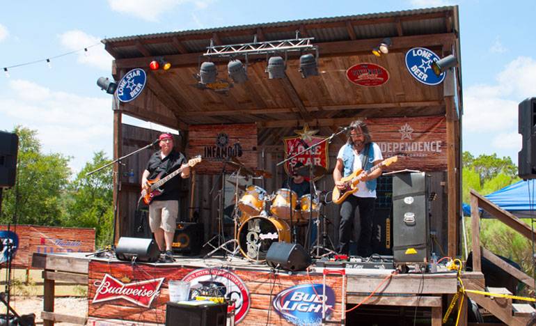 Woody’s Tavern & Grill | restaurant | 12801 Shops Pkwy #100, Bee Cave, TX 78738, USA | 5122638374 OR +1 512-263-8374