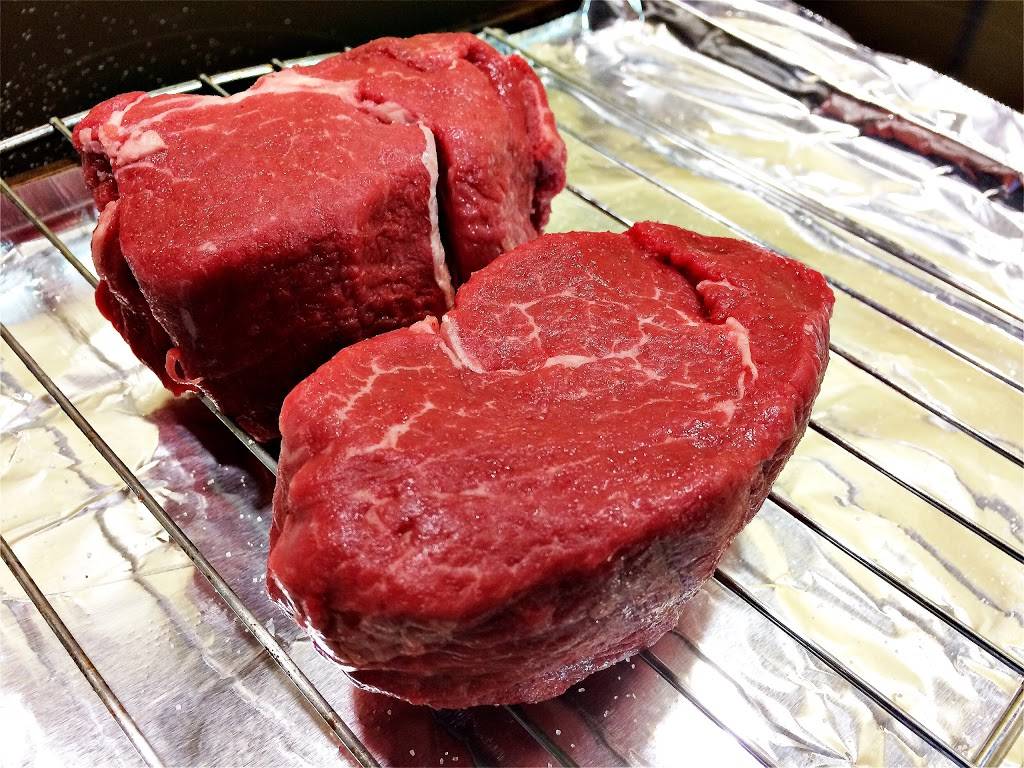 Amity Meat Center | restaurant | 24 Lucy St, Woodbridge, CT 06525, USA | 2033975060 OR +1 203-397-5060