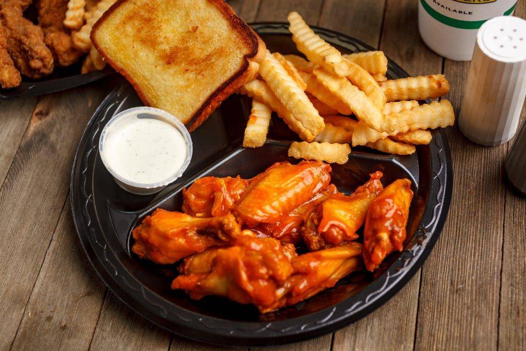 Louies Chicken Fingers Opelika | restaurant | 1479 Fox Run Pkwy, Opelika, AL 36801, USA | 3347450050 OR +1 334-745-0050