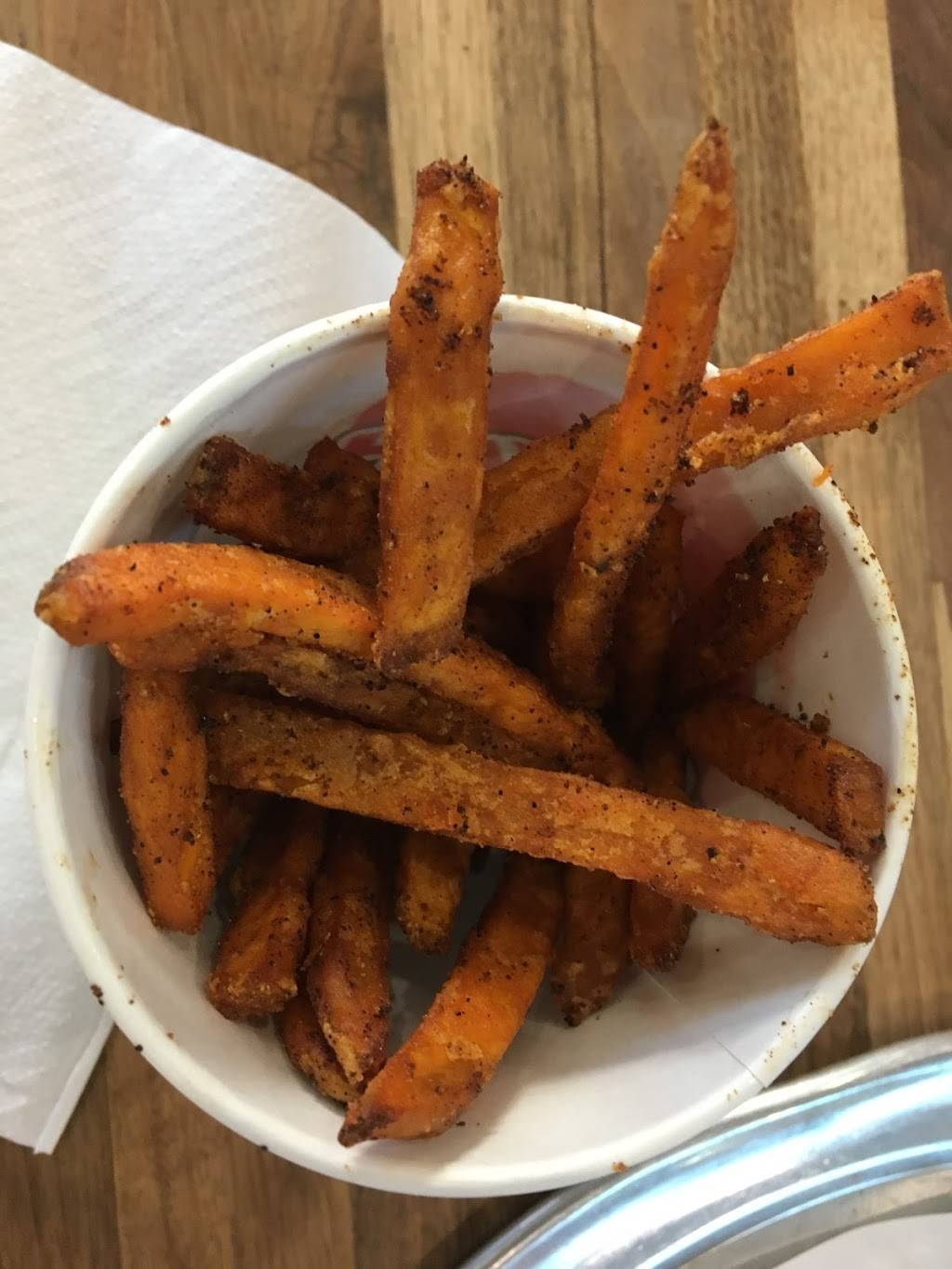 MOOYAH Burgers, Fries & Shakes | restaurant | 1700 Oviedo Mall Boulevard, Oviedo, FL 32765, USA | 4075424408 OR +1 407-542-4408