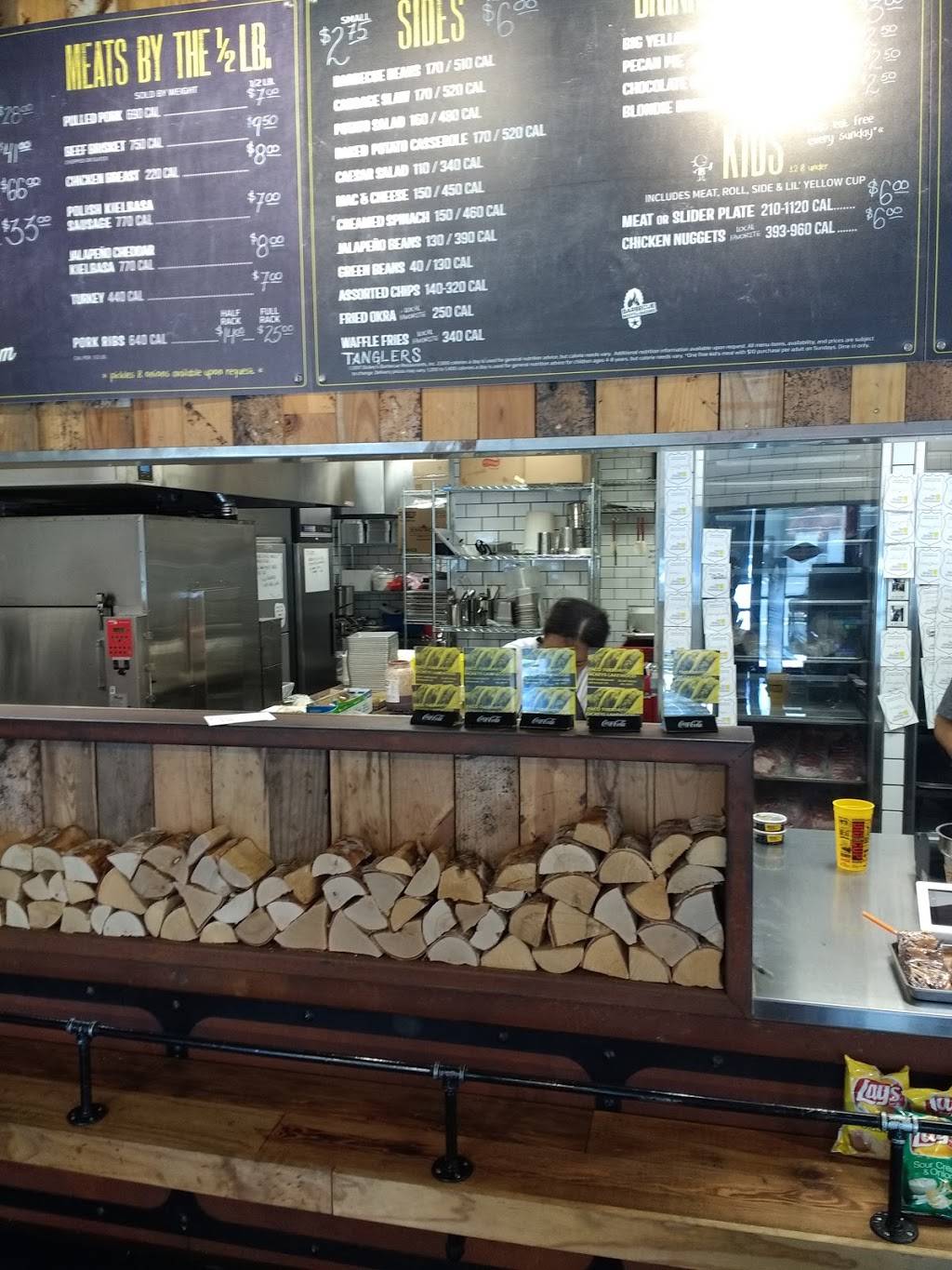 Dickeys Barbecue Pit | restaurant | 5125 Candlewood St, Lakewood, CA 90712, USA | 5627324013 OR +1 562-732-4013