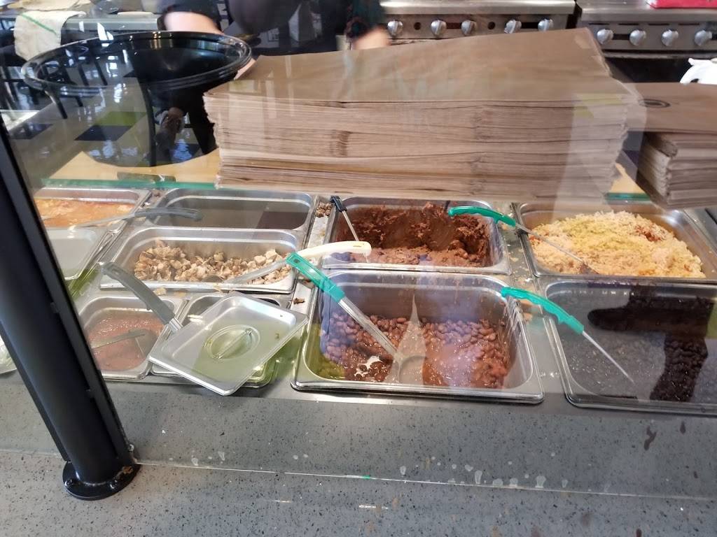 Iguanas Burritozilla | restaurant | 1008 Blossom Hill Rd, San Jose, CA 95123, USA | 6692550800 OR +1 669-255-0800