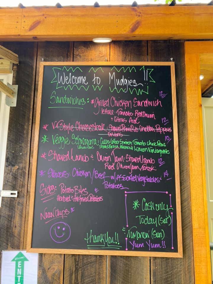 Mudgies Food Truck | restaurant | 2 Lower Main St E, Johnson, VT 05656, USA | 8023706514 OR +1 802-370-6514