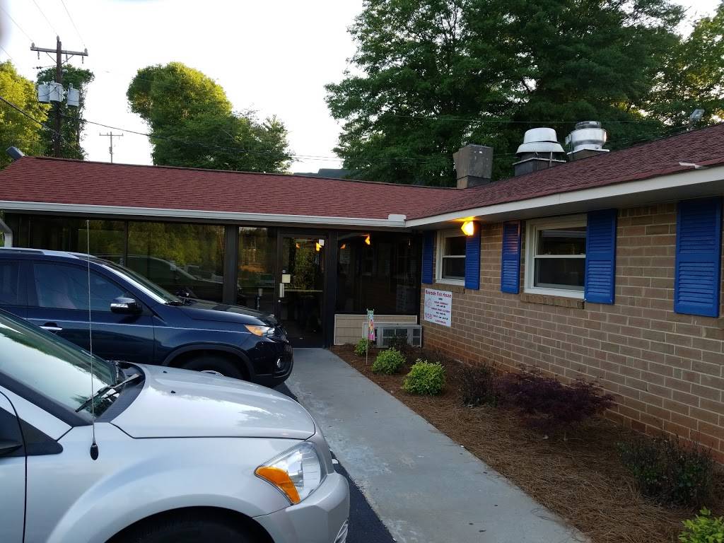 Riverside Fish House | restaurant | 1341 Dallas Stanley Hwy, Dallas, NC 28034, USA | 7049228360 OR +1 704-922-8360