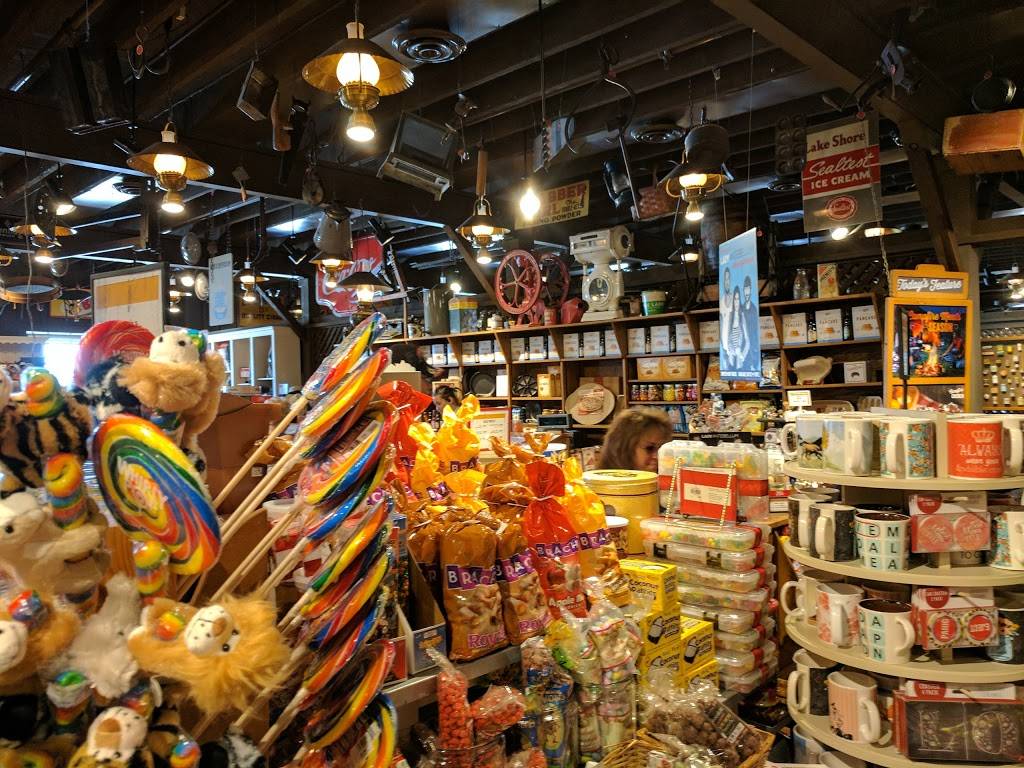 Cracker Barrel Old Country Store | restaurant | 27491 Helen Dr, Perrysburg, OH 43551, USA | 4198747481 OR +1 419-874-7481