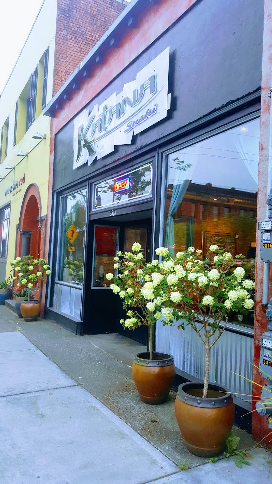 Katana Sushi | restaurant | 2818 Hewitt Ave, Everett, WA 98201, USA | 4255129361 OR +1 425-512-9361