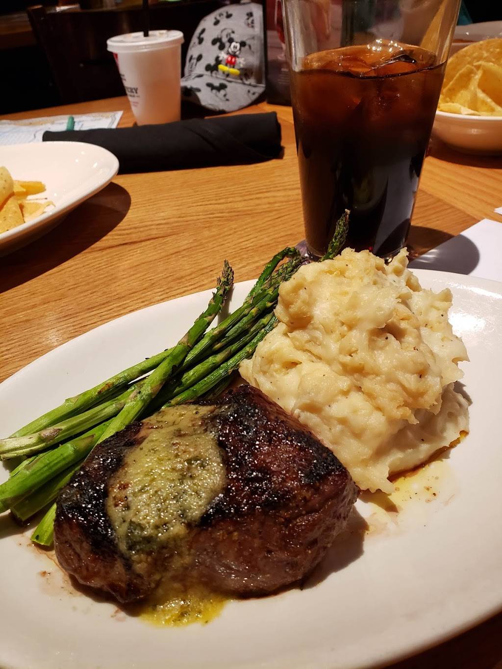 BJs Restaurant & Brewhouse | restaurant | 190 Nut Tree Pkwy, Vacaville, CA 95687, USA | 7073592200 OR +1 707-359-2200