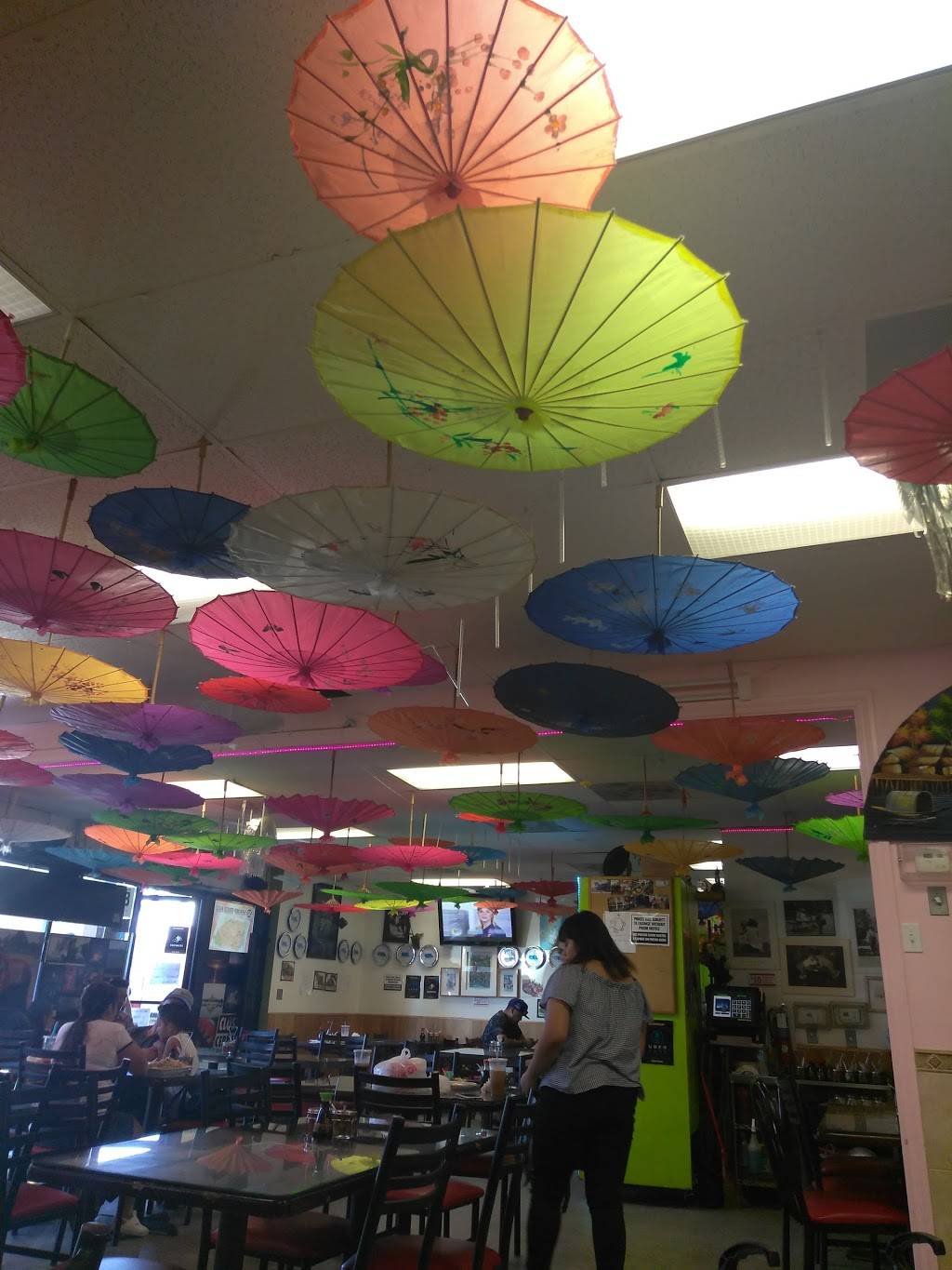 Jade Siam | restaurant | 2570 Slauson Ave, Huntington Park, CA 90255, USA | 3235898391 OR +1 323-589-8391