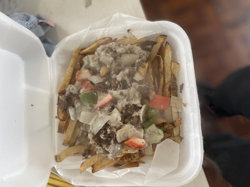 Trap Shacc LLC | restaurant | 2026 Broad St, Erie, PA 16503, USA | 7204906994 OR +1 720-490-6994