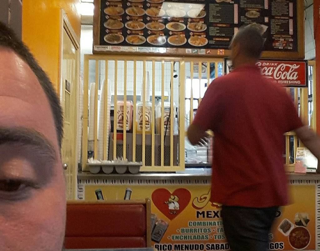 Albertos Mexican Food | restaurant | 24 W Yokuts Ave, Stockton, CA 95207, USA | 2099515858 OR +1 209-951-5858