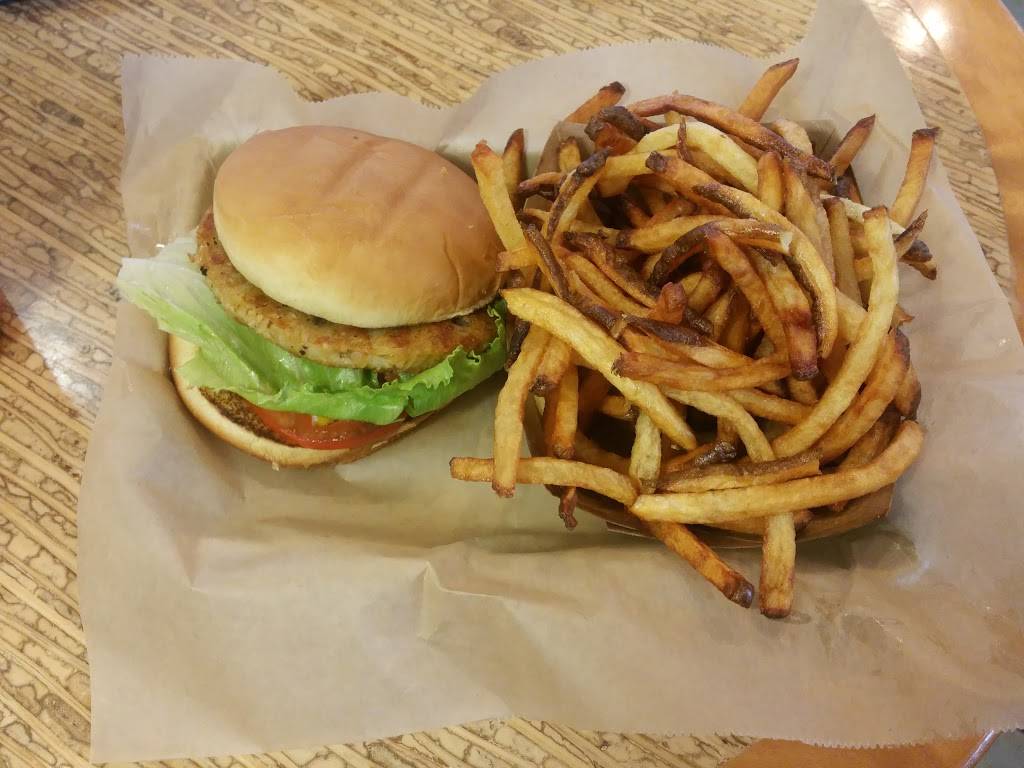 Elevation Burger | restaurant | 12525 Park Potomac Ave, Potomac, MD 20857, USA | 3018384010 OR +1 301-838-4010