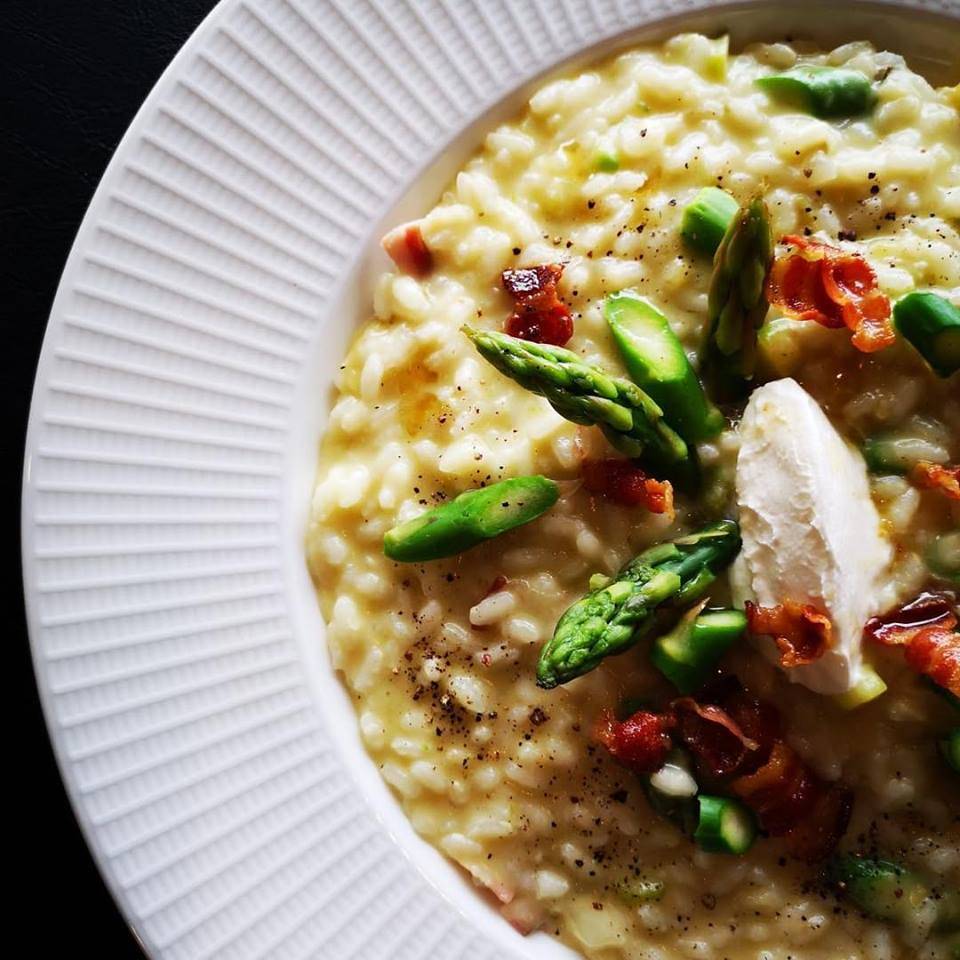 Luna Ristorante | restaurant | 16655 Yonge St #9-10, Newmarket, ON L3X 1V6, Canada | 9057107833 OR +1 905-710-7833