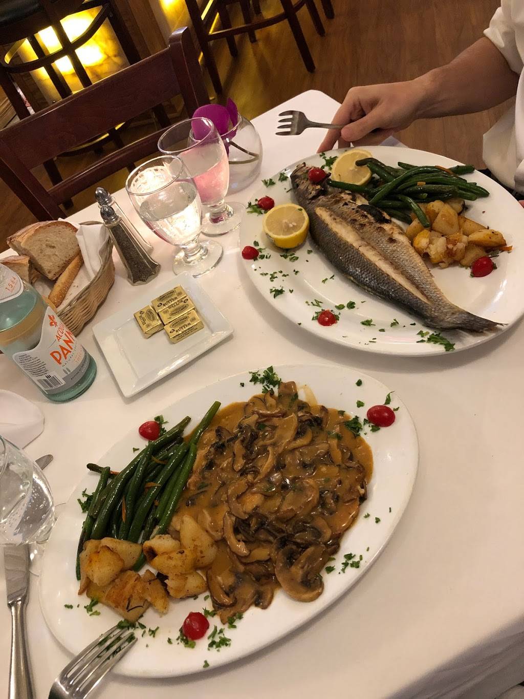 Remys Italian Restaurant | restaurant | 10 Franklin Ave, Hewlett, NY 11557, USA | 5167587555 OR +1 516-758-7555