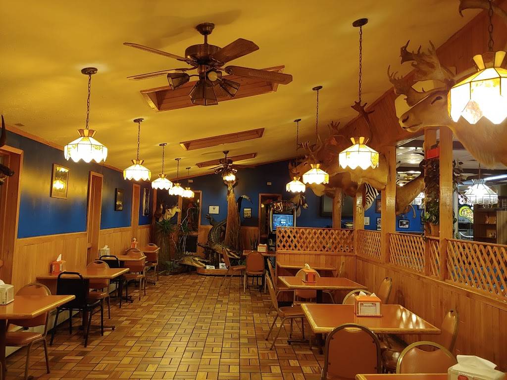 Pudgies Pizza Pasta & Subs | restaurant | 520 N Main St, Canandaigua, NY 14424, USA | 5853946720 OR +1 585-394-6720