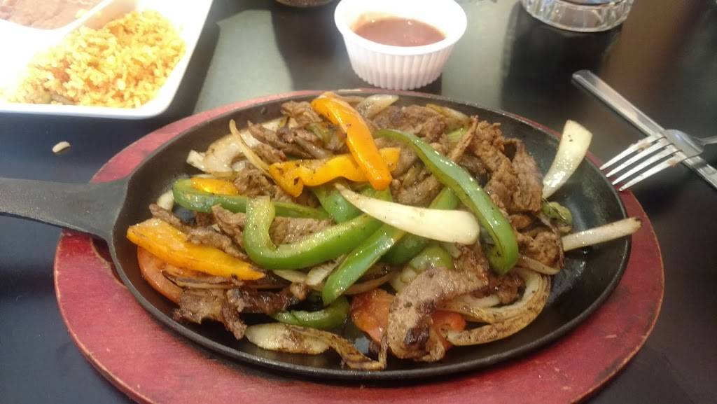 Señor Lopez Restaurant | restaurant | 7146 Michigan Ave, Detroit, MI 48210, USA | 3135510685 OR +1 313-551-0685