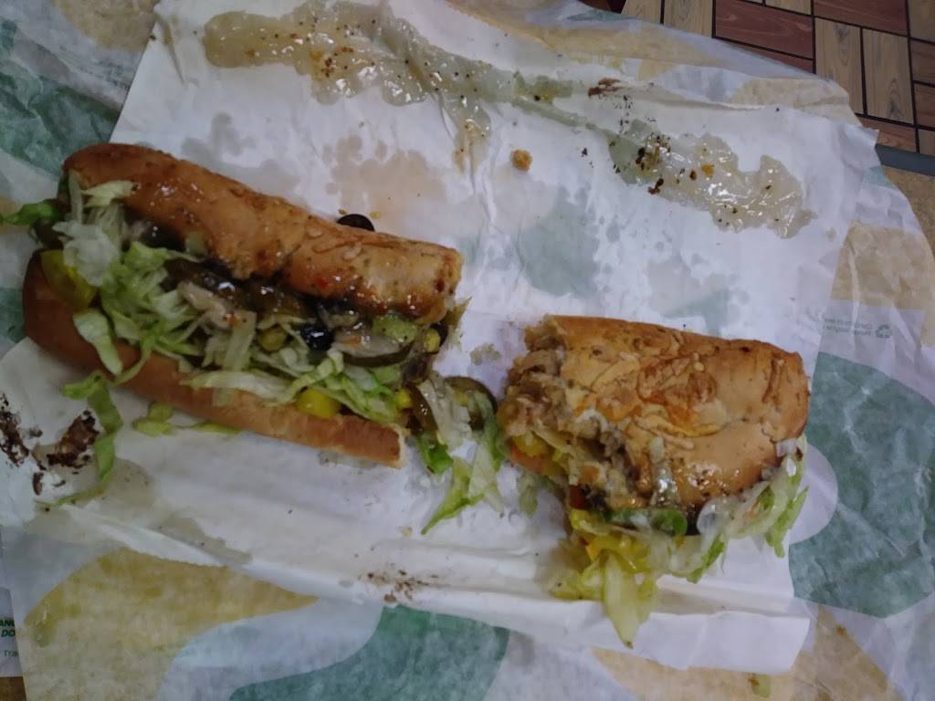 Subway | restaurant | 414 Smithfield St, Pittsburgh, PA 15222, USA | 4122614840 OR +1 412-261-4840