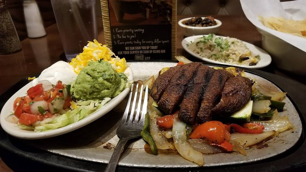 Uncle Julios Mexican From Scratch | restaurant | 5 Woodfield Mall space f-315, Schaumburg, IL 60173, USA | 6306355500 OR +1 630-635-5500