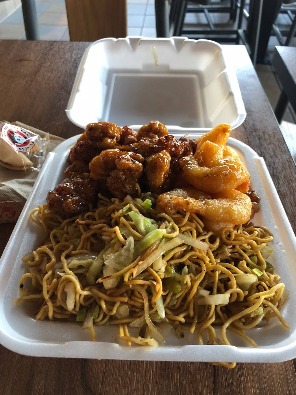 Panda Express | meal takeaway | 417 Pacific Coast Hwy, Redondo Beach, CA 90277, USA | 3107988249 OR +1 310-798-8249