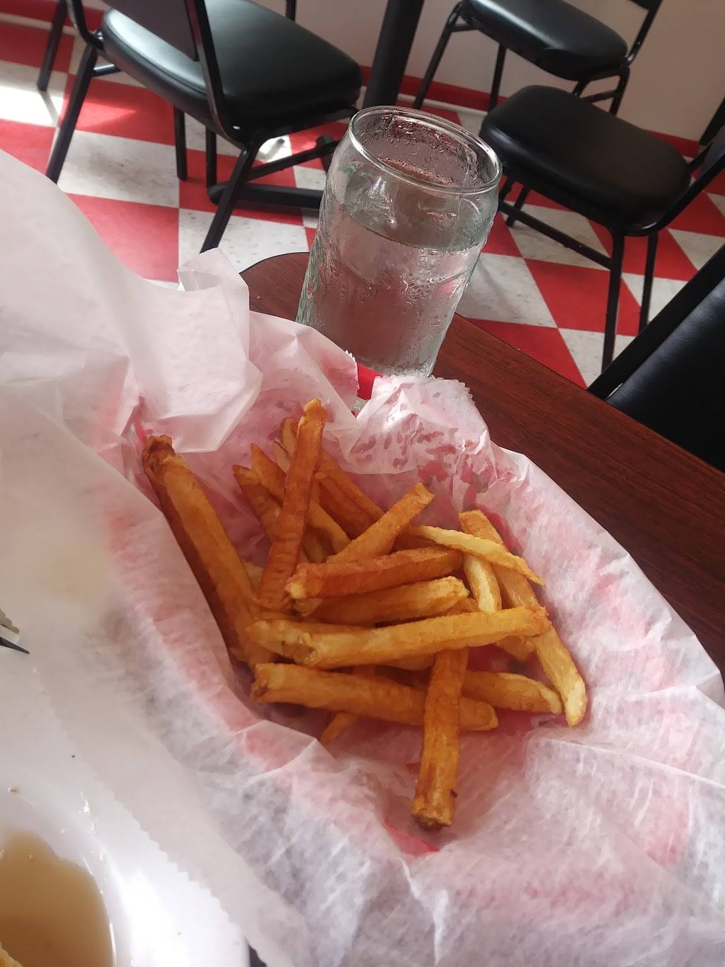 Suzie Qs Breakfast Nook | restaurant | 2410 38th St, Bay City, MI 48708, USA | 9894021792 OR +1 989-402-1792