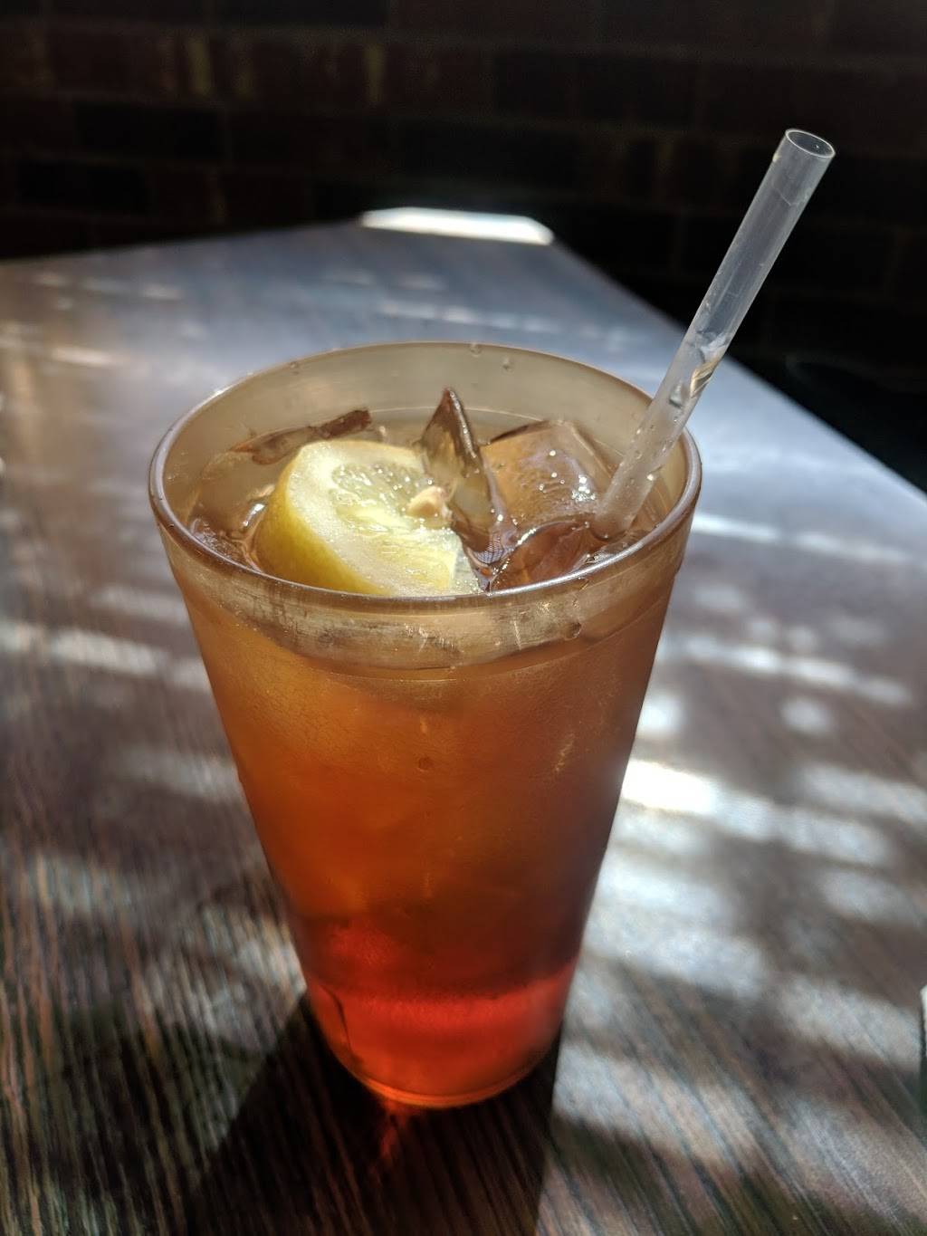 Harbor House Seafood & Steak | restaurant | 912 E Main St, Abingdon, VA 24210, USA | 2766763500 OR +1 276-676-3500