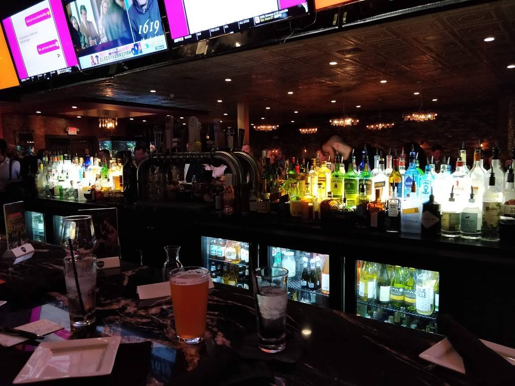 Precinct 10 | restaurant | 110 Main St, Weymouth, MA 02188, USA | 7813350010 OR +1 781-335-0010