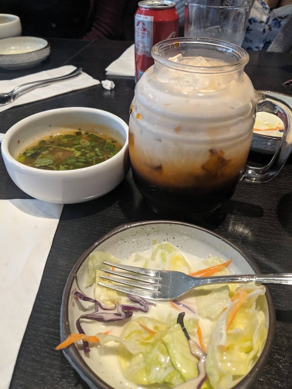 Thai Hut | restaurant | 104 N Glendale Ave, Glendale, CA 91206, USA | 8182459276 OR +1 818-245-9276