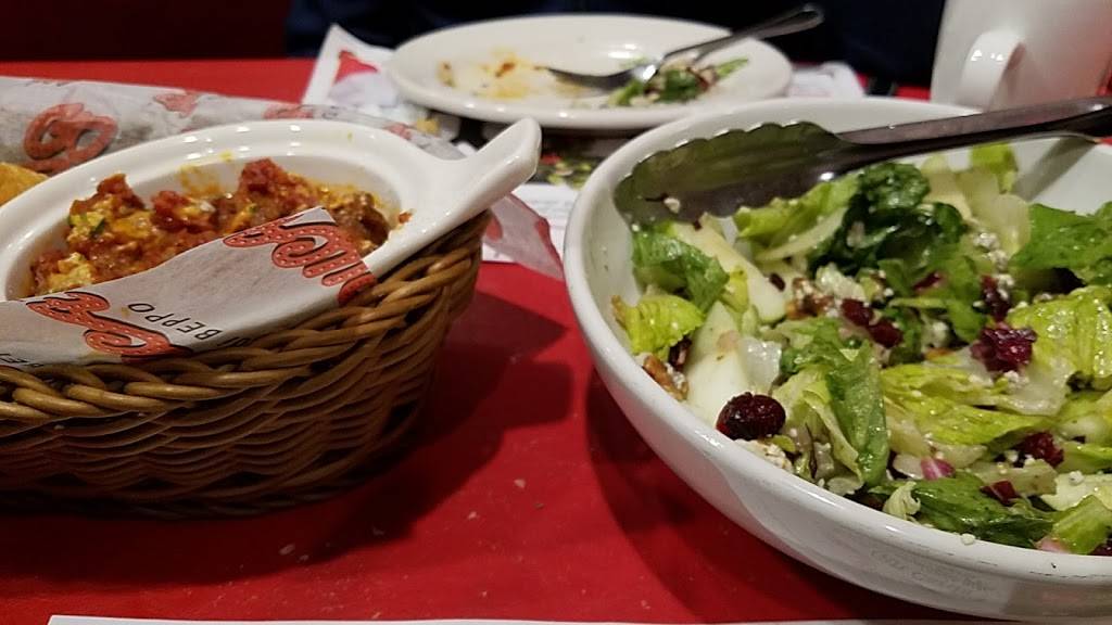 Buca di Beppo Italian Restaurant | restaurant | 44 Wolf Rd, Colonie, NY 12205, USA | 5184592822 OR +1 518-459-2822