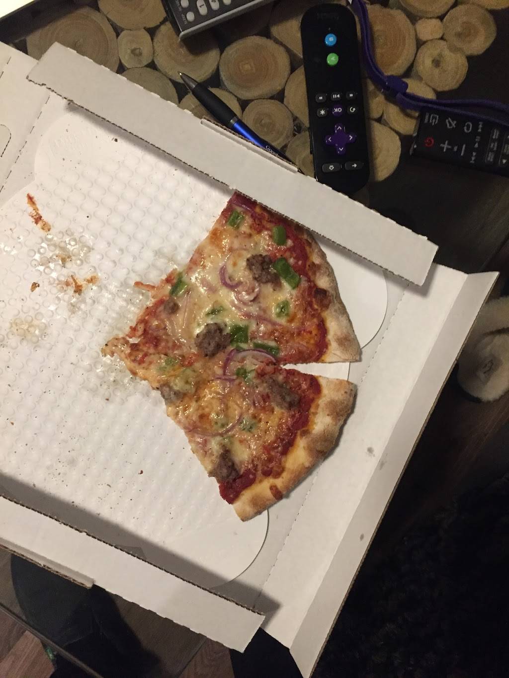 Mavericks Pizza | meal delivery | 1215 Randolph Ave, St Paul, MN 55105, USA | 6516983439 OR +1 651-698-3439