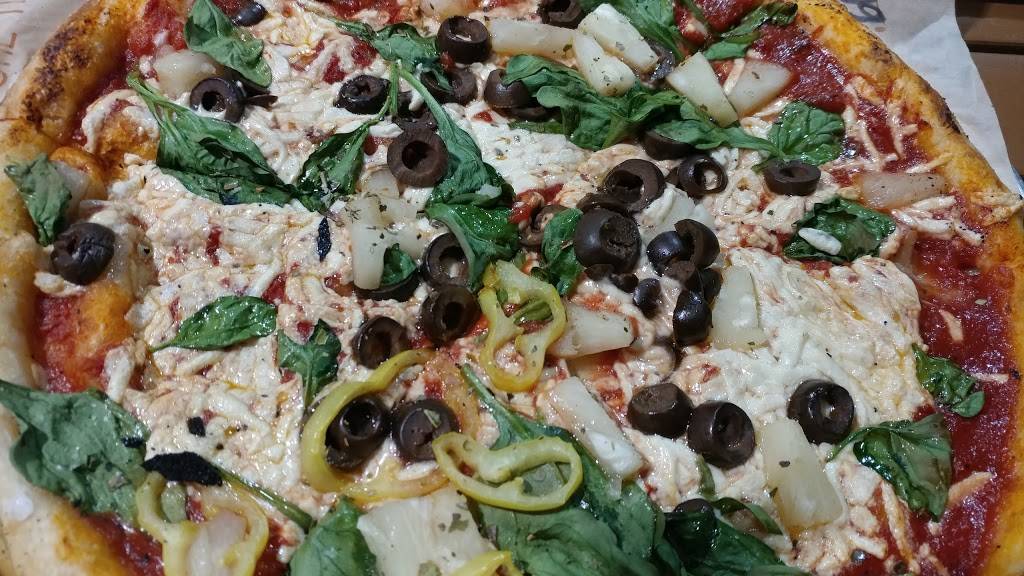 Blaze Pizza | meal takeaway | 2135 S University Dr, Davie, FL 33324, USA | 9545075026 OR +1 954-507-5026