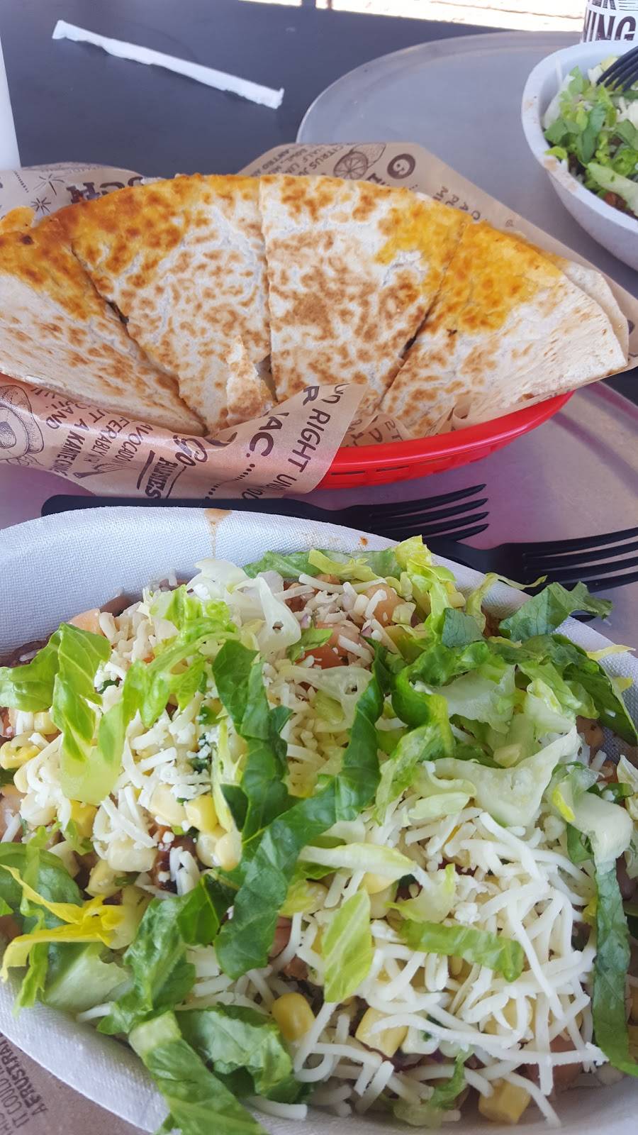 Chipotle Mexican Grill | restaurant | 425 E Bell Rd Ste 140, Phoenix, AZ 85022, USA | 6024410740 OR +1 602-441-0740