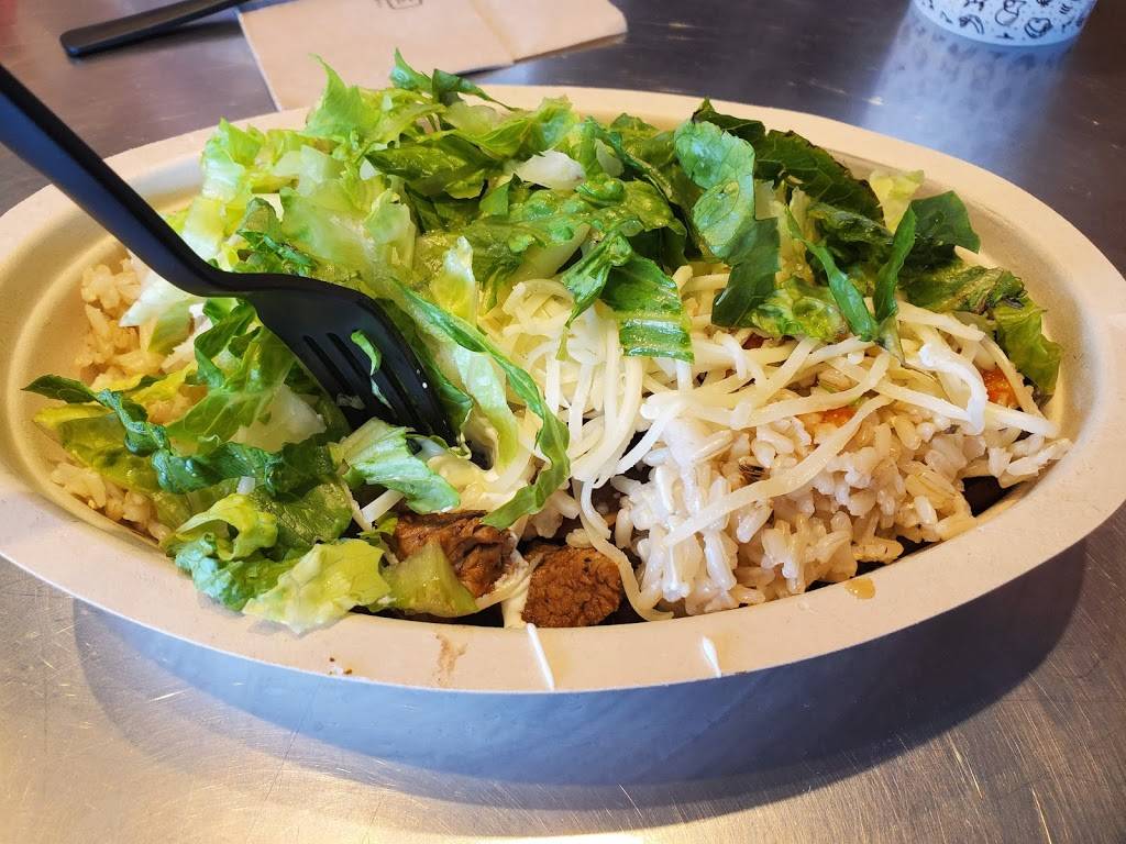 Chipotle Mexican Grill | restaurant | 580 Shelburne Rd Ste 14B, Burlington, VT 05401, USA | 8028593301 OR +1 802-859-3301