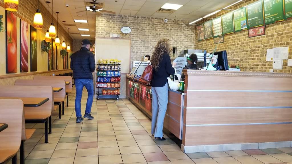 Subway | meal takeaway | 5451 Bowman Rd Suite 440, Macon, GA 31210, USA | 4784717179 OR +1 478-471-7179