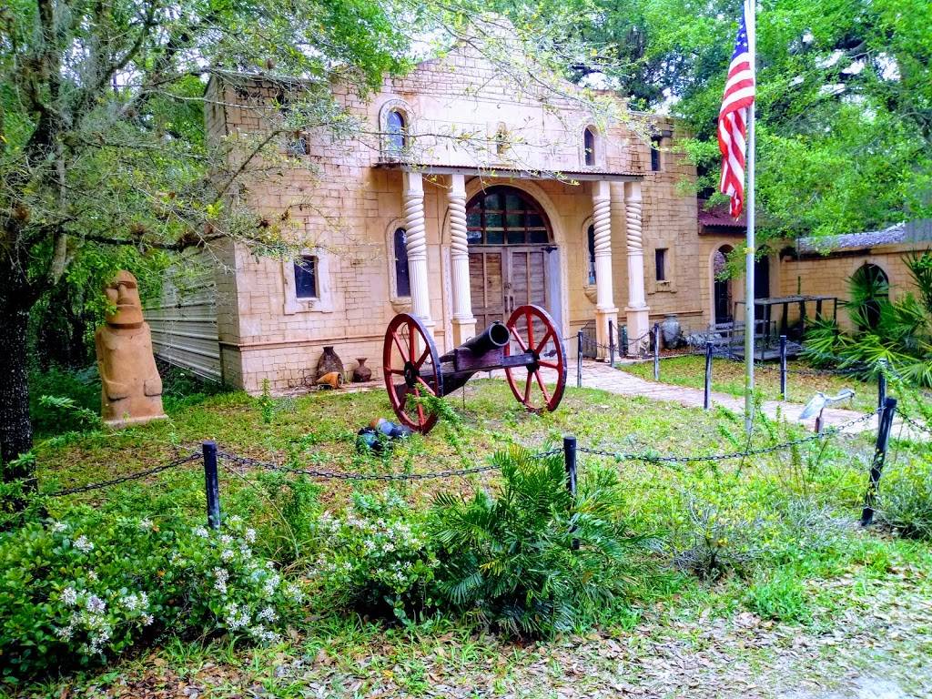 Solomons Castle | restaurant | 4533 Solomon Rd, Ona, FL 33865, USA | 8634946077 OR +1 863-494-6077