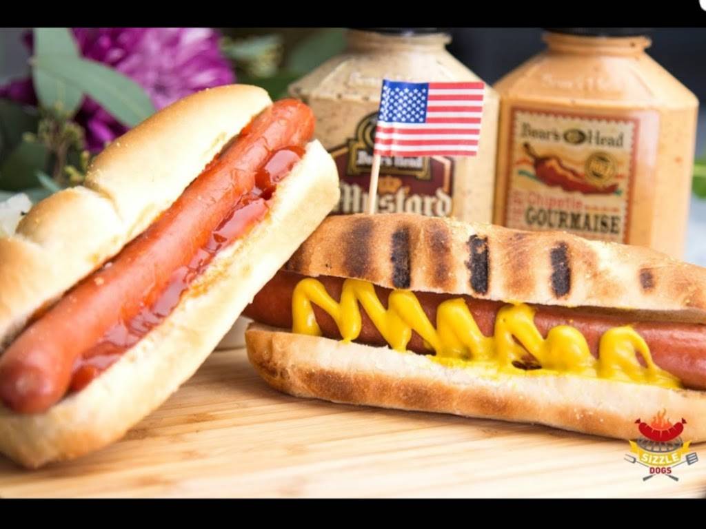 Sizzle Dogs | meal takeaway | 1232 A St NE, Auburn, WA 98002, USA | 4254849433 OR +1 425-484-9433