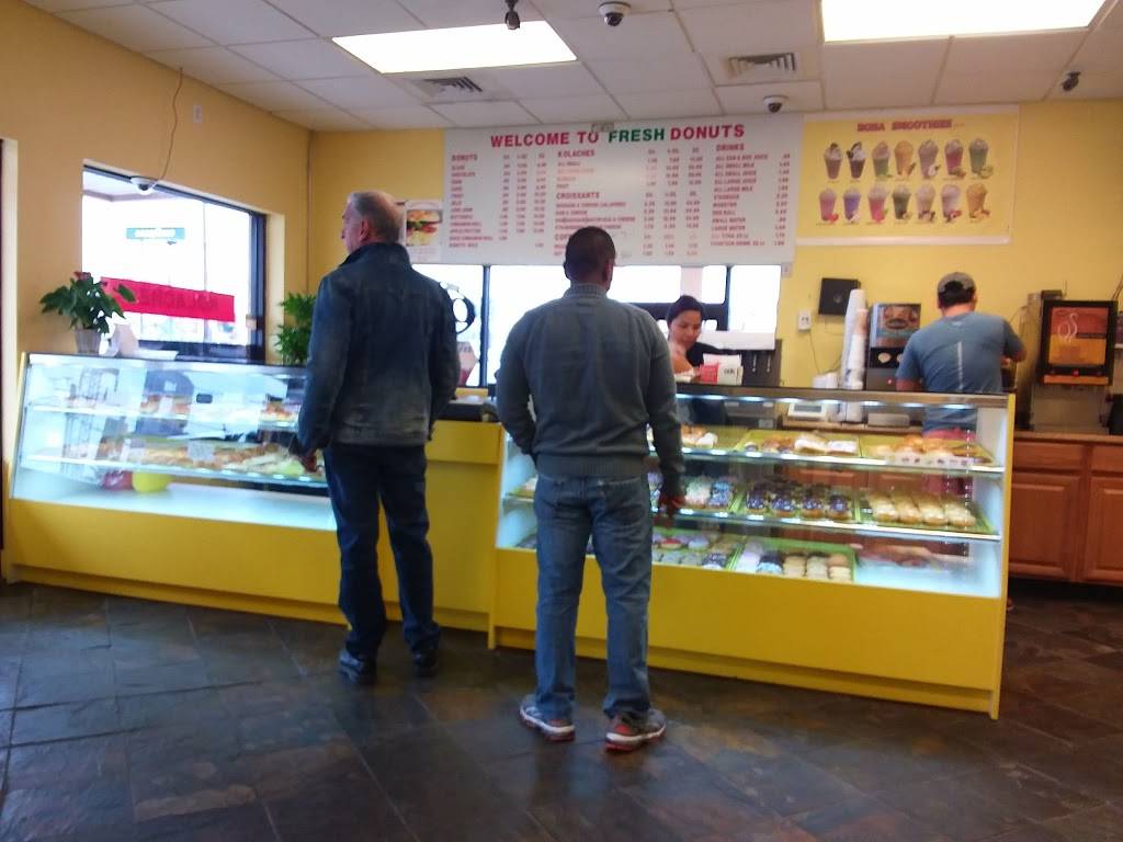 Fresh Donut | restaurant | 1302 Austin Hwy, San Antonio, TX 78209, USA | 2109883101 OR +1 210-988-3101