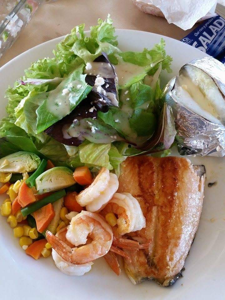 Half Way House / Medio Camino | restaurant | Baja California, Mexico | 6140065 OR +52 6140065