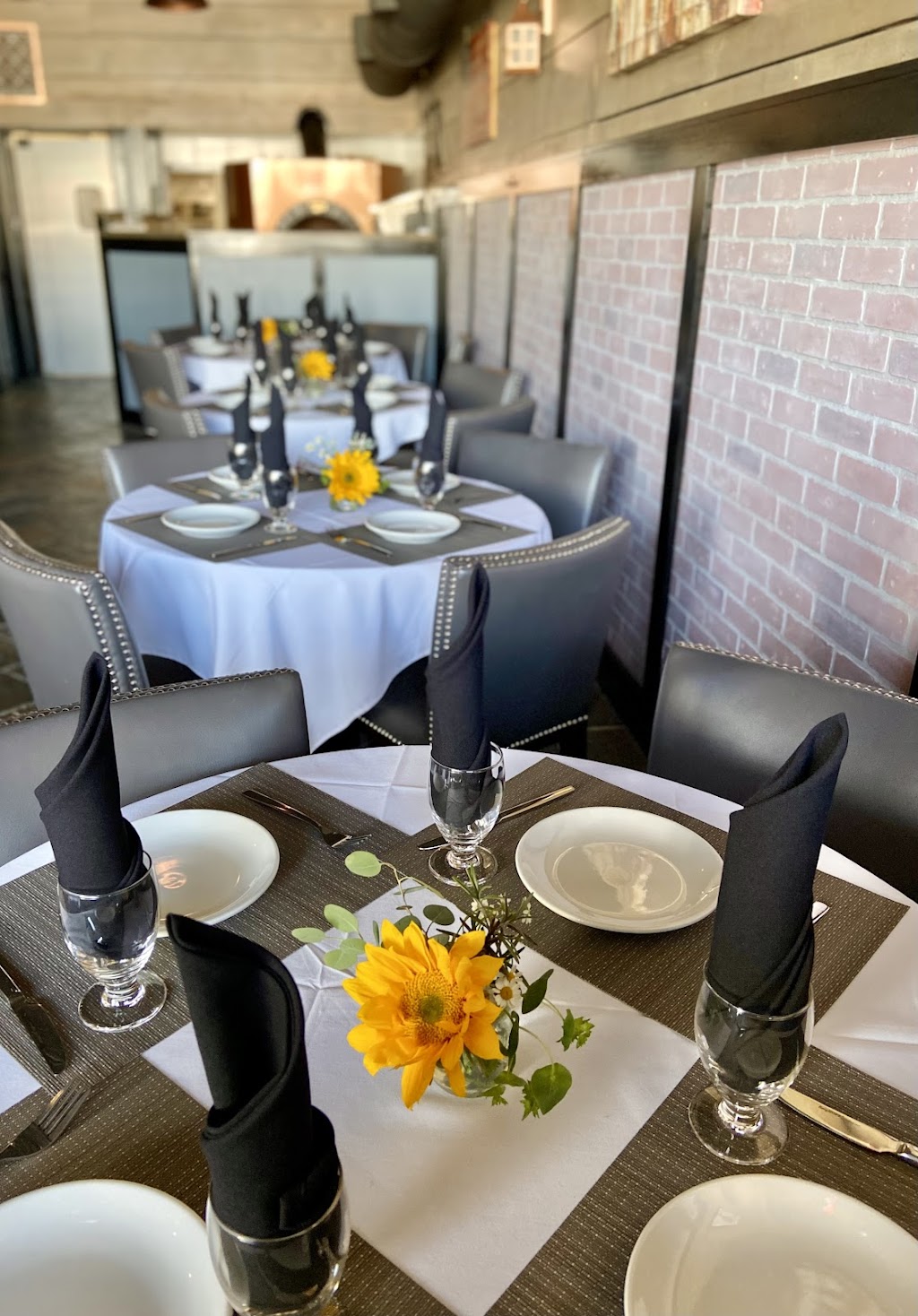 Emilia | restaurant | 195 Brower Ave, Rockville Centre, NY 11570, USA | 5165362018 OR +1 516-536-2018