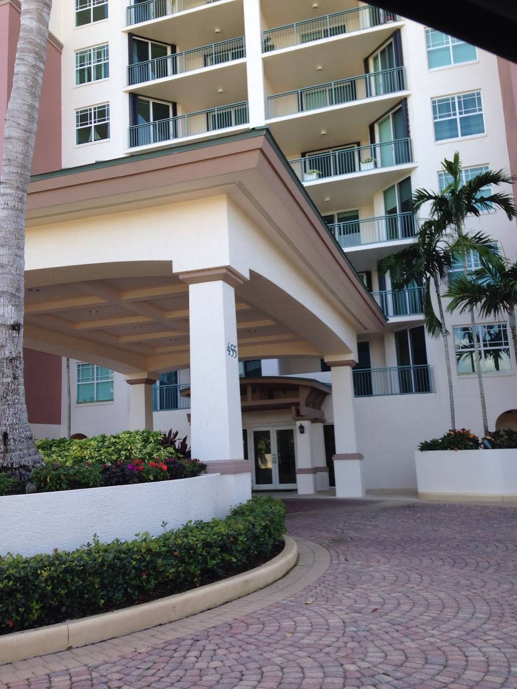 Greek Island Cafe | restaurant | 9853 Tamiami Trail N, Naples, FL 34108, USA | 2395935196 OR +1 239-593-5196