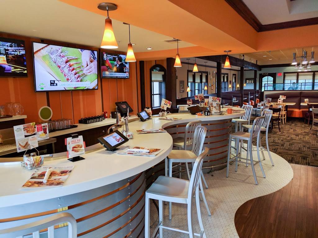 Village Inn | bakery | 3770 Lakeside Village Ct, Lakeland, FL 33803, USA | 8636837700 OR +1 863-683-7700