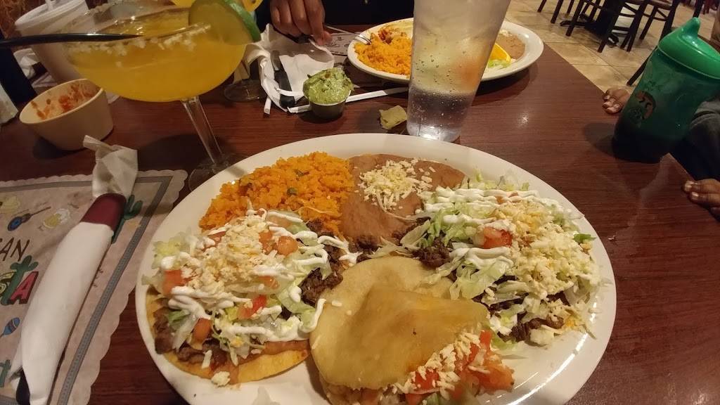 Margaritas Bar & Grill | restaurant | 19606 Burnham Ave, Lynwood, IL 60411, USA | 7084182650 OR +1 708-418-2650
