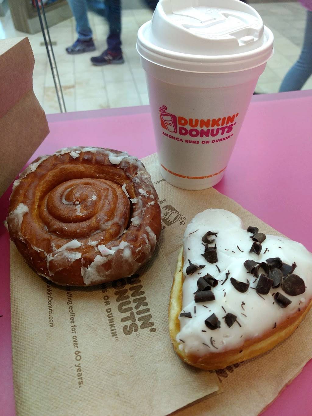 Dunkin | bakery | 715 Boylston St, Boston, MA 02116, USA | 6172677153 OR +1 617-267-7153