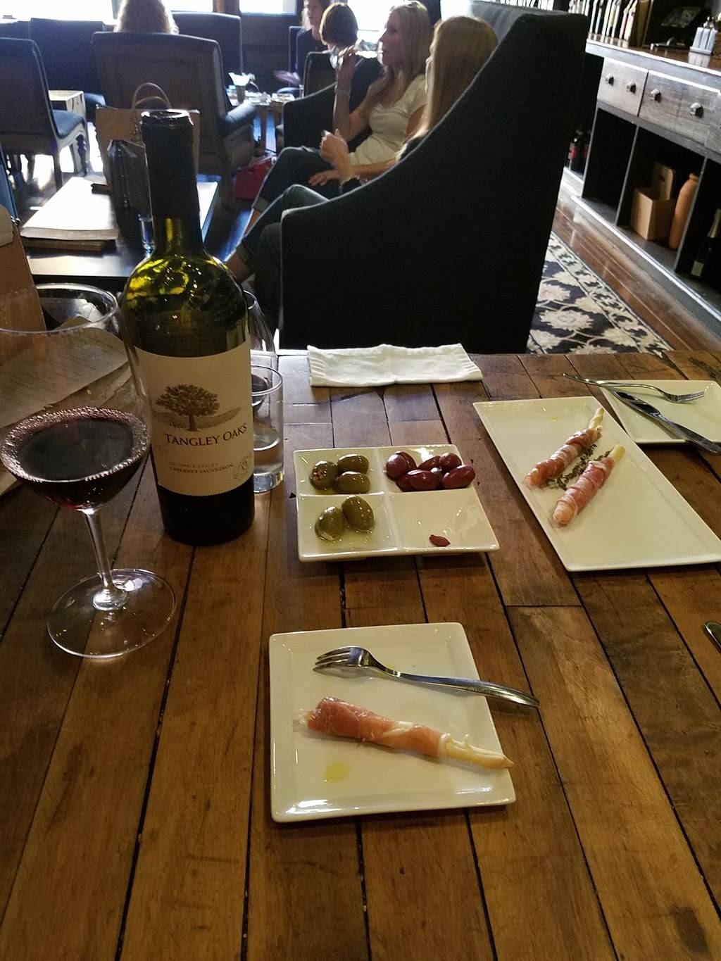 H2 Huth & Harris Wine Merchants | restaurant | 221 S Court St, Medina, OH 44256, USA | 3308053212 OR +1 330-805-3212