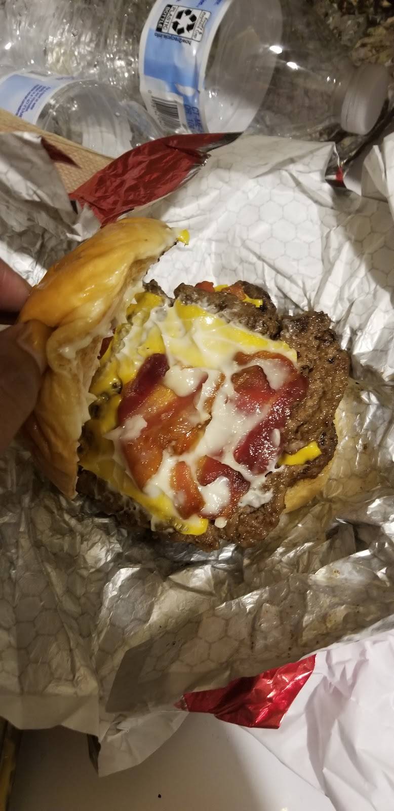 Wendys | restaurant | 3196 Austin Peay Hwy, Memphis, TN 38128, USA | 9013824800 OR +1 901-382-4800