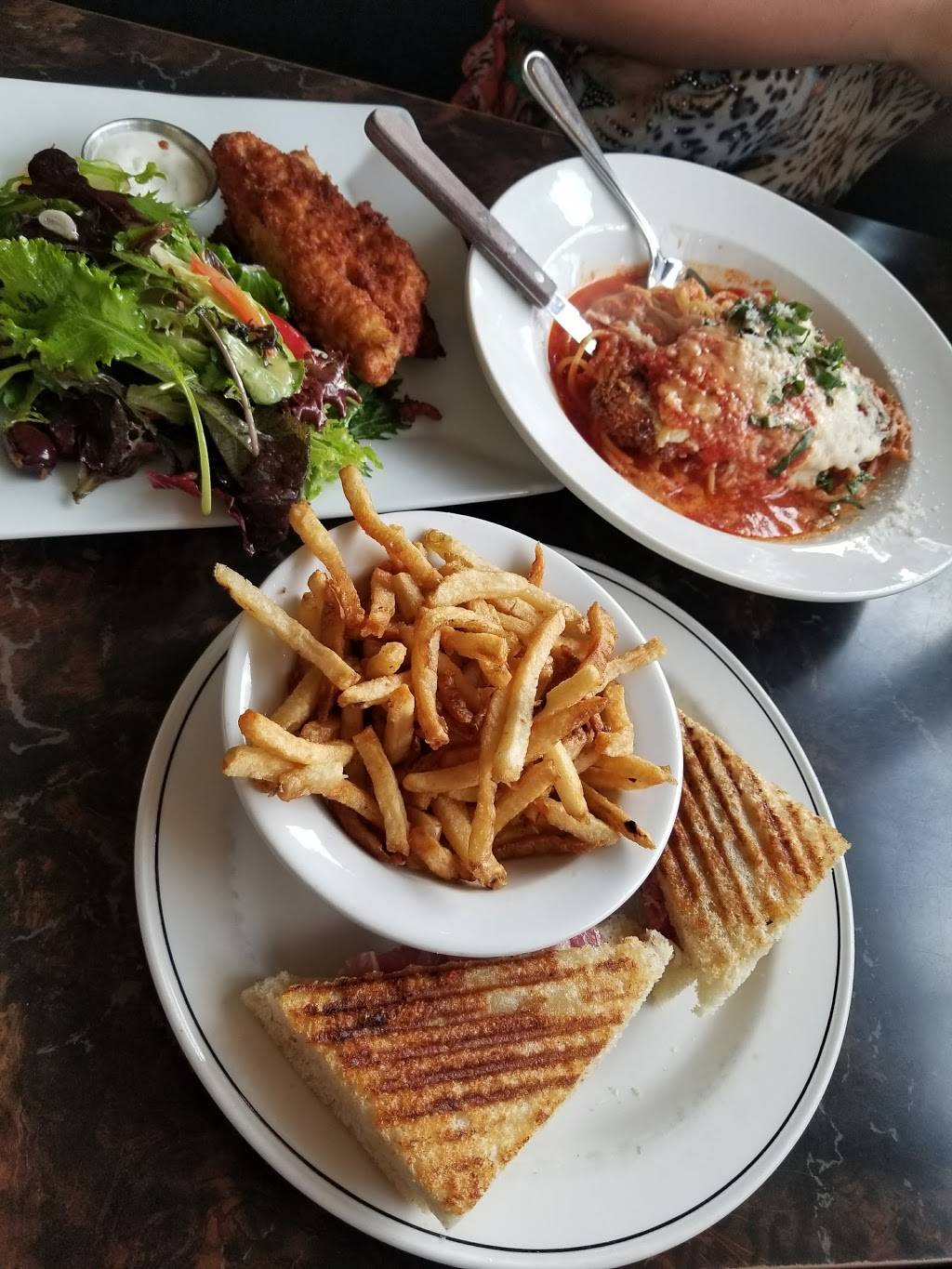 Bella Bistro | restaurant | 4050 Bath Rd, Kingston, ON K7M 4Y4, Canada | 6136344050 OR +1 613-634-4050